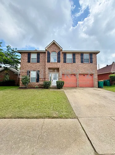 835 Rockett Ln Photo 1