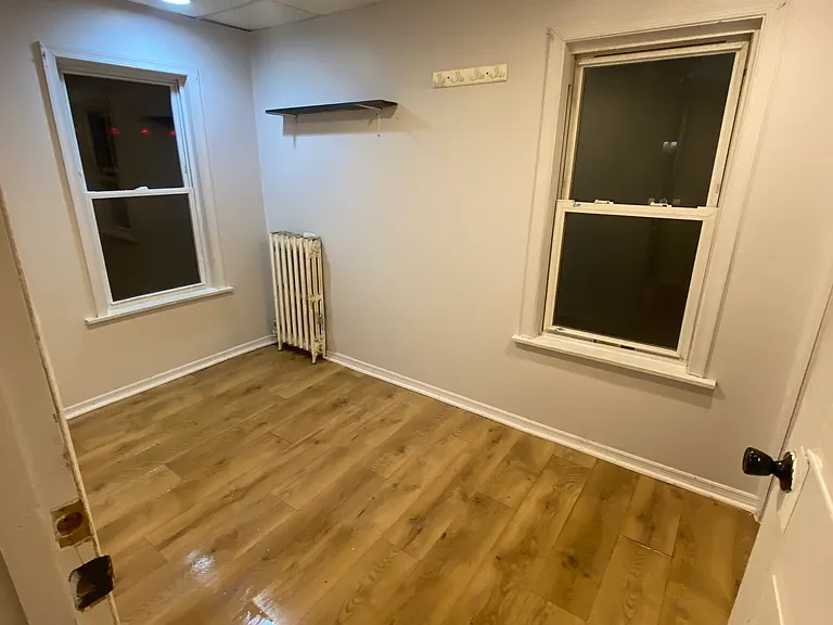 505 N Bromley Ave — Photo 4