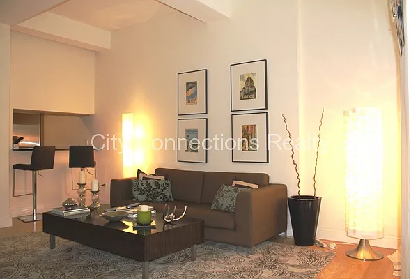 Rented by City Connections Realty | media 26