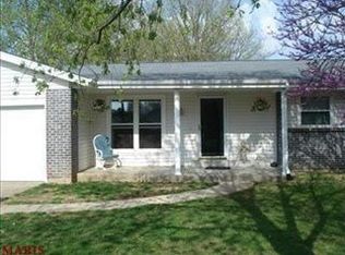 3 Belleau Lake Ct, O'Fallon, MO