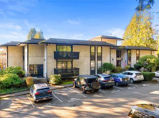 19409 56th Avenue W #201, Lynnwood, WA