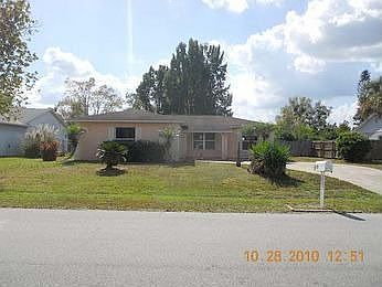 1st image of 115 Lakeside Cir