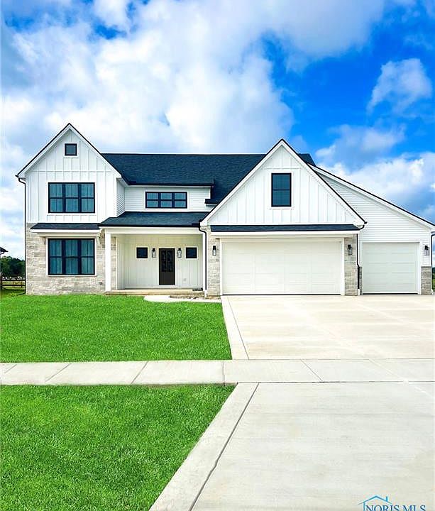 1st image of 9448 Newbury Ln