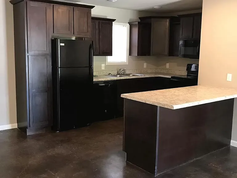 1311 W Monroe Ave #A — Photo 5