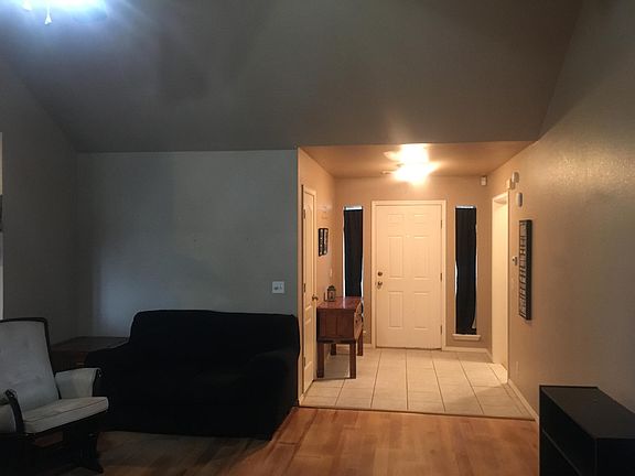 Entryway cont.