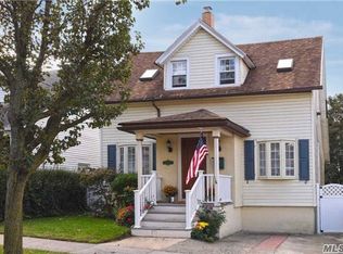 15454 10th Ave, Flushing, NY 11357
