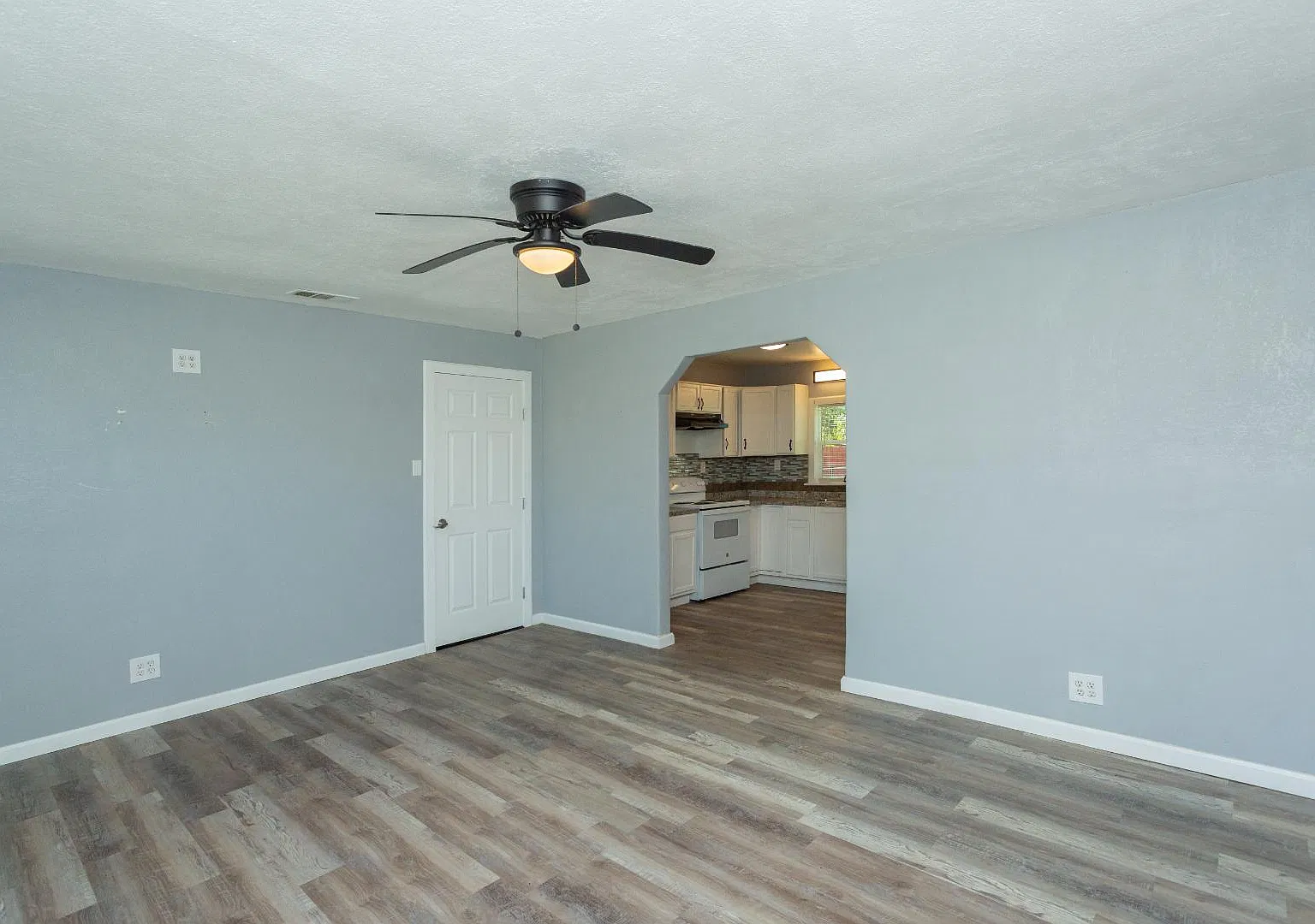 1602 W Tilden St — Photo 3