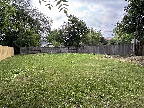 3rd image of 4864 N 63rd STREET