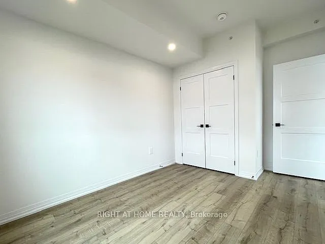 15 Kneeshaw Dr #102 — Photo 23