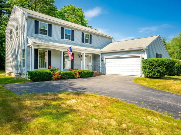 6 Greenfield Drive, Kennebunk, ME 04043