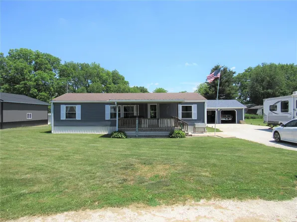 554 Morrow Ave, White Hall, IL 62092