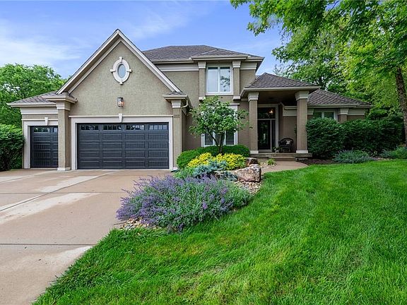 3rd image of 6145 Westwood Ct