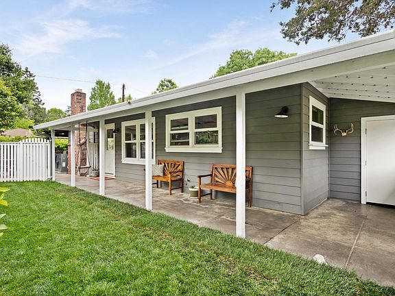 4th image of 228 Oakhurst Pl