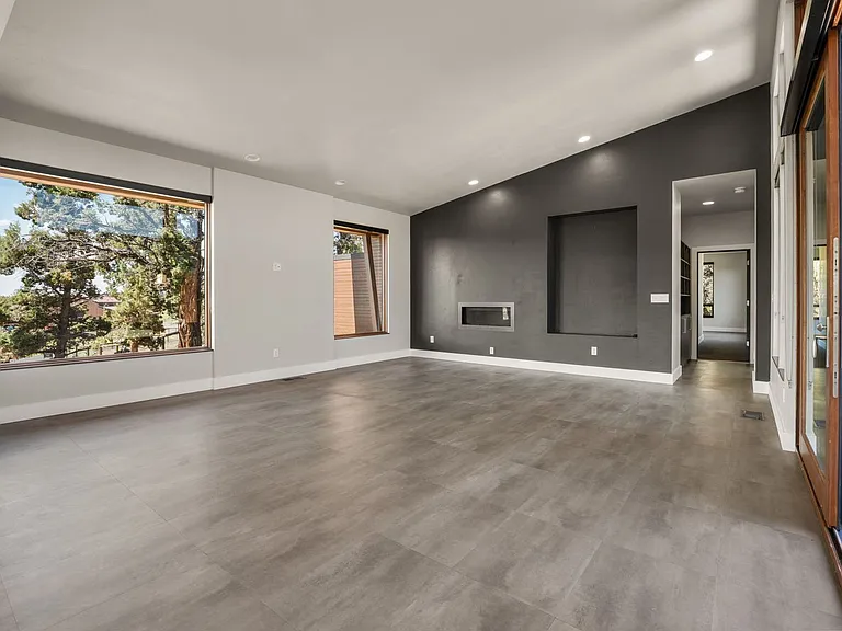 64144 Pioneer Loop — Photo 22