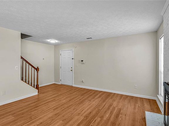 3rd image of 1111 Greenyard Way