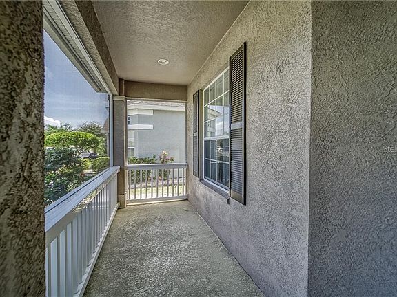 3rd image of 1104 Emerald Dunes Dr