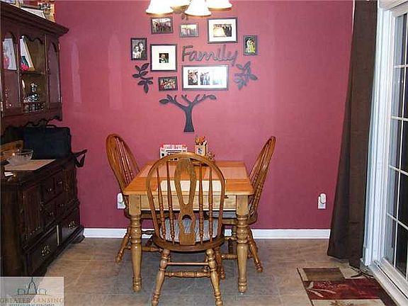 5th image of 4842 Pine Hill Dr