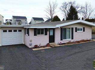 2403 N Charlotte St, Pottstown, PA 19464