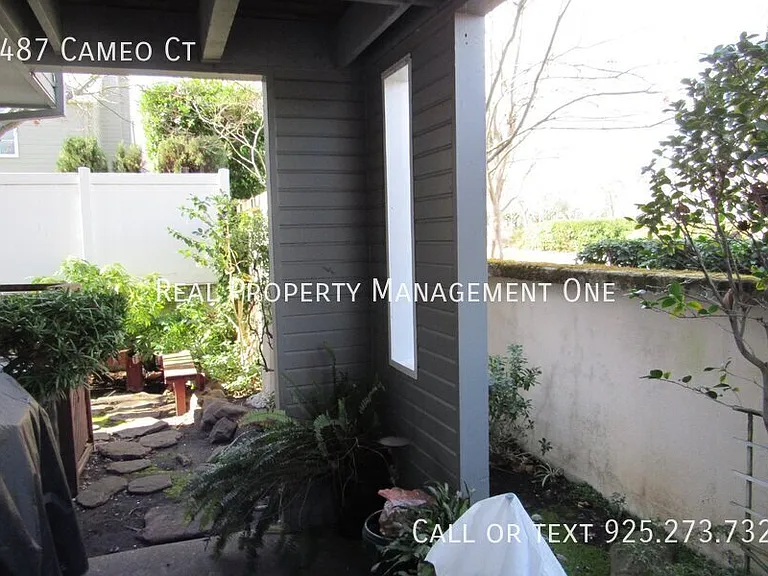5487 Cameo Ct — Photo 29