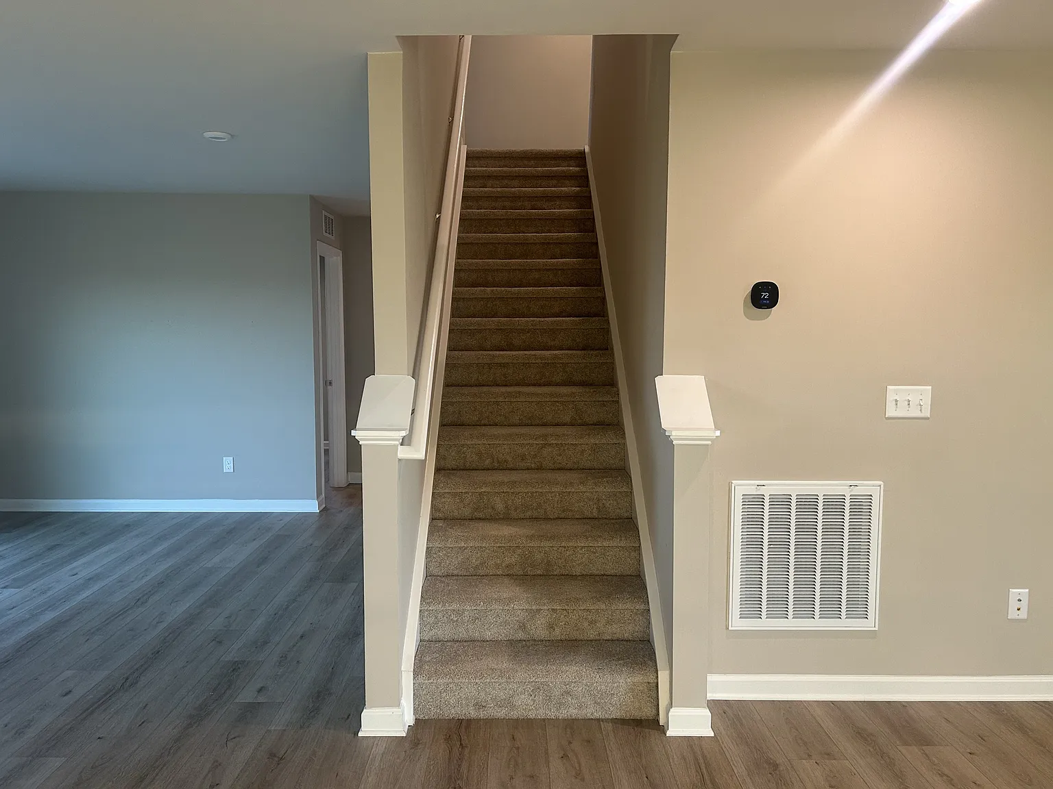 1143 Lisenbee Way - 1 — Photo 3