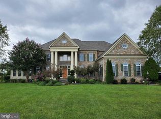 10910 Meadow Walk Ln, Bristow, VA 20136