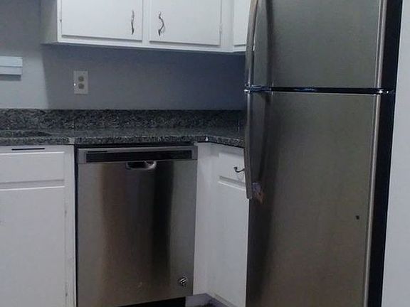 2nd image of 10302-04 S Komensky Ave #10304-1