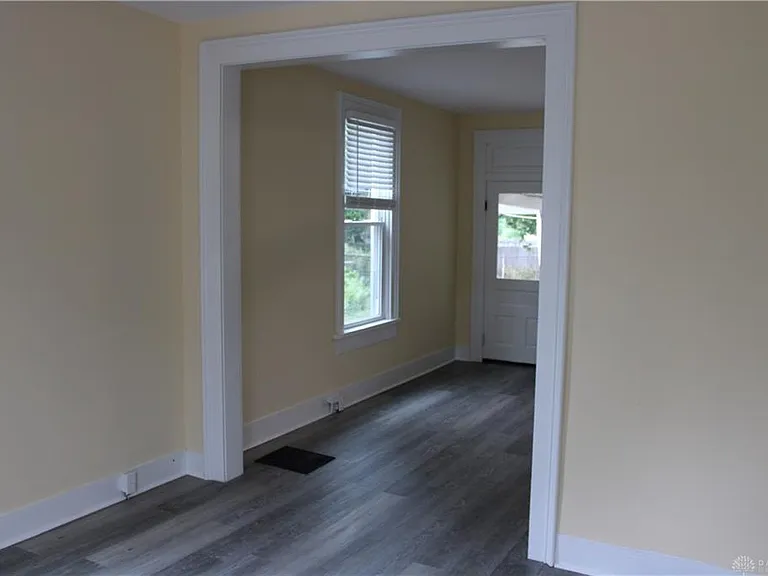 243 Oak St — Photo 15