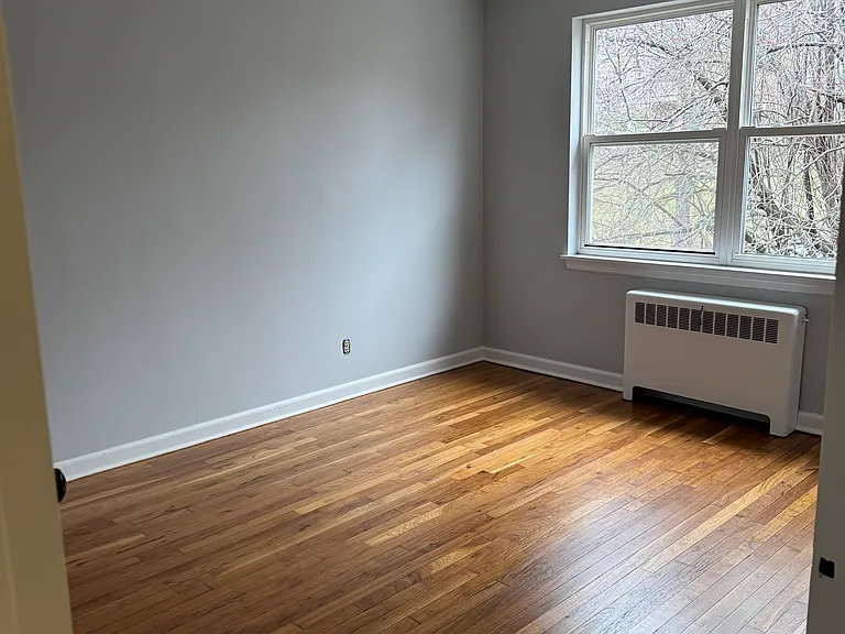 1038 Trout Brook Dr — Photo 9
