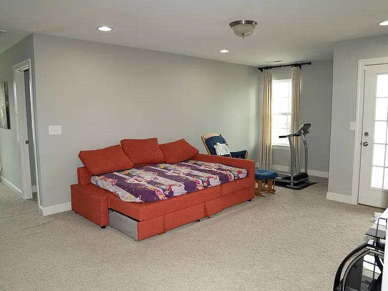 7082 Founders Way — Photo 15