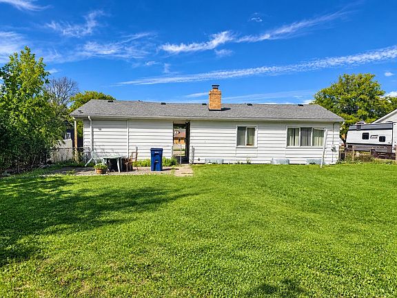 3rd image of 3417 Miller Rd