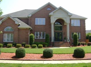 2296 Souverain Ln, Virginia Beach, VA 23454