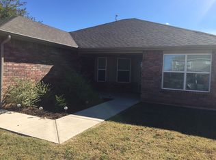 524 NE 20th St, Newcastle, OK 73065