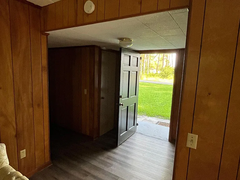 801 Douglas Ave — Photo 6