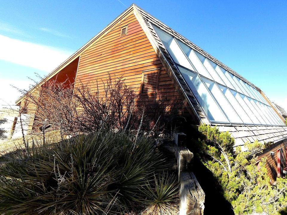 Solar House in Sherman Hills