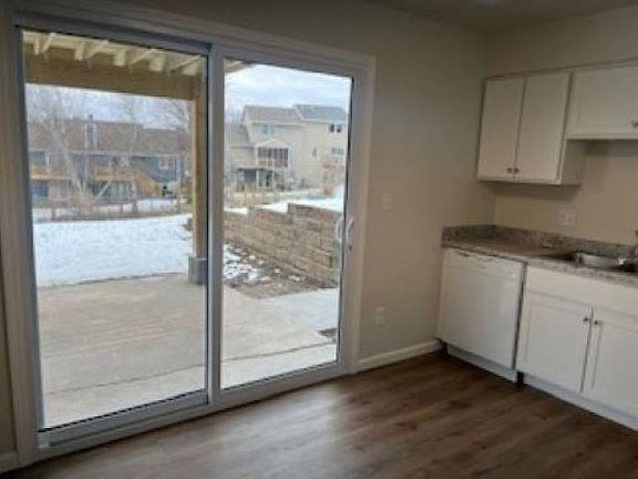 4th image of 2123 10th Street Pl