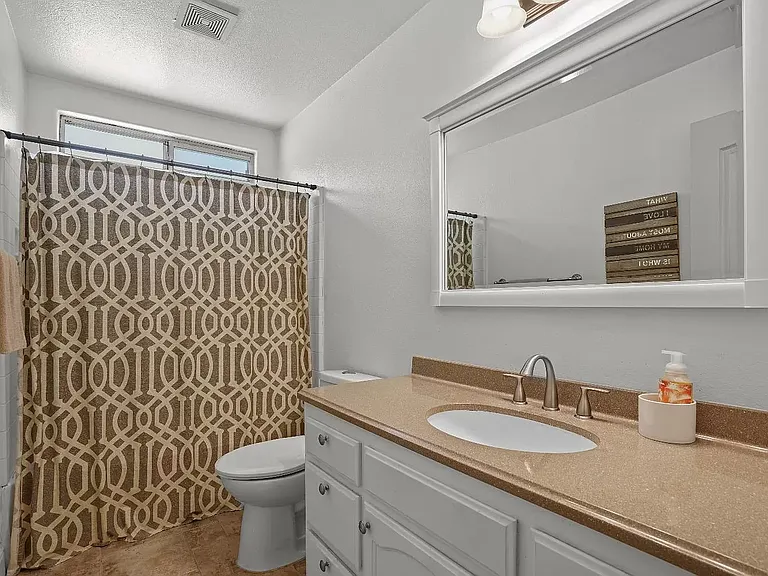 1124 Gorham Ave — Photo 13