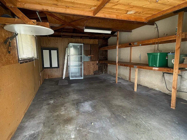 8824 Cedar St — Photo 12