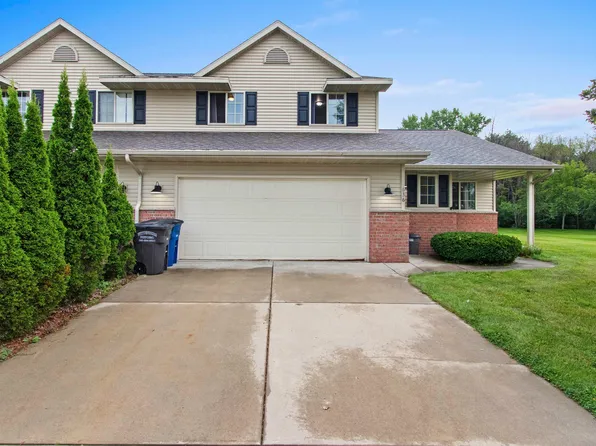 636 Blue Heron Dr, Pulaski, WI 54162