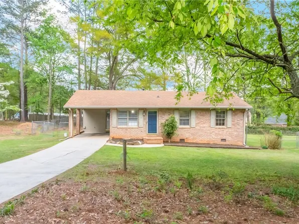 15 Wynn Dr, Hampton, GA 30228