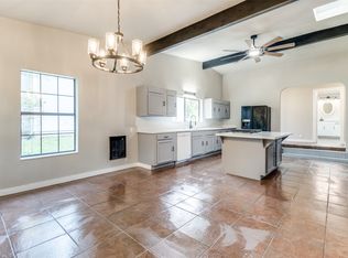 206 W Cardinal St, Ector, TX 75439