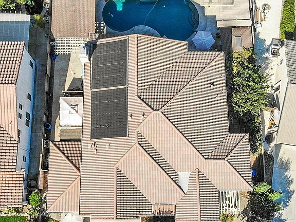 3rd image of 5463 Cooper Ct