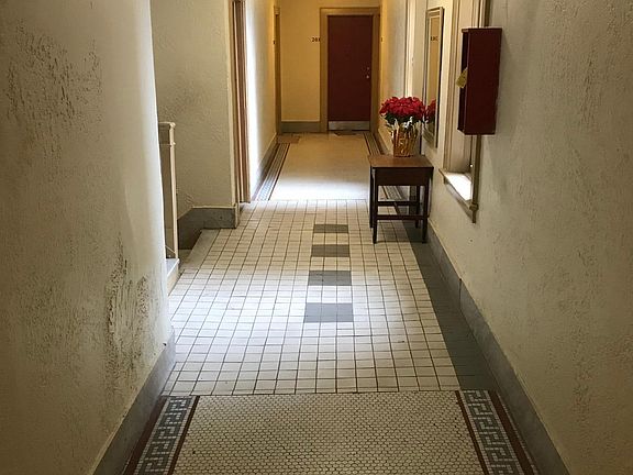 5th image of 382 Bloomfield Ave APT 205