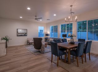 4026 E Campus Dr, Phoenix, AZ 85018