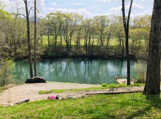146 Rivers Edge Ln, Benton, TN 37307
