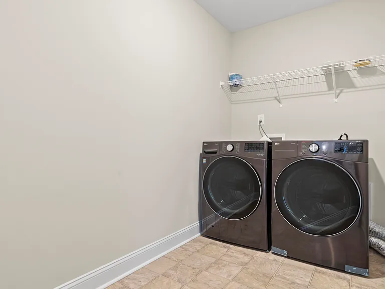 208 Broadleaf Dr — Photo 26