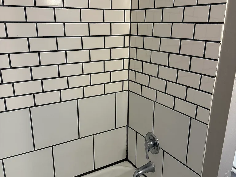 132 Crescent Dr #D — Photo 5