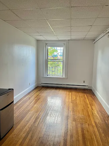 854 Beacon St #14 Photo 1