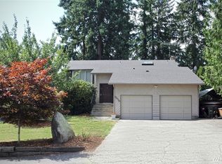 5012 W Tapps Dr E, Bonney Lake, WA 98391