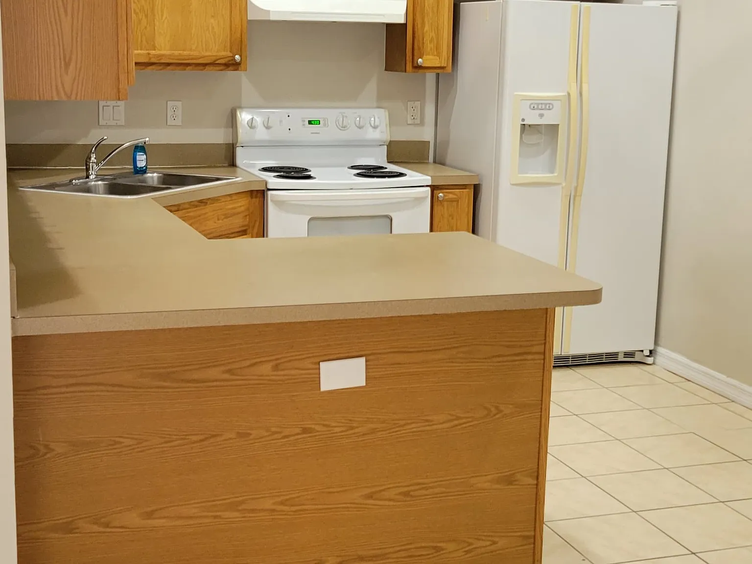3 bed, 1150 sqft, $1,600 — Photo 3
