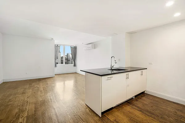 Rented by Compass | media 43